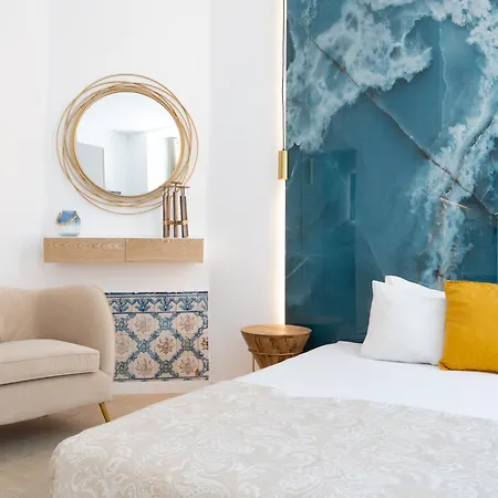 Lisbon Studios Гостевой дом 3*