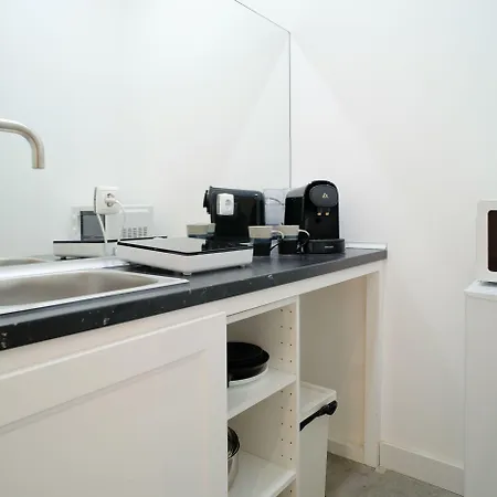 Lisbon Studios Гостевой дом Лиссабон