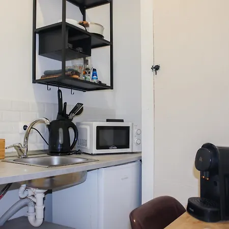 Lisbon Studios Гостевой дом 3*
