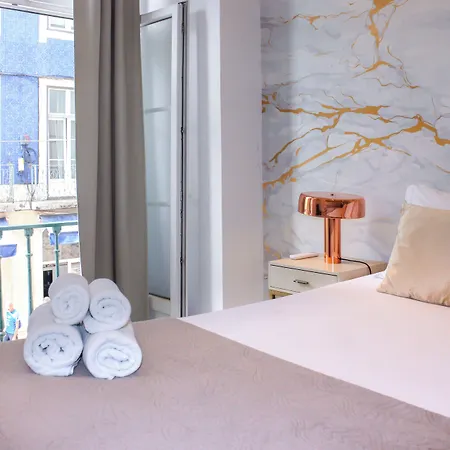Lisbon Studios 3*