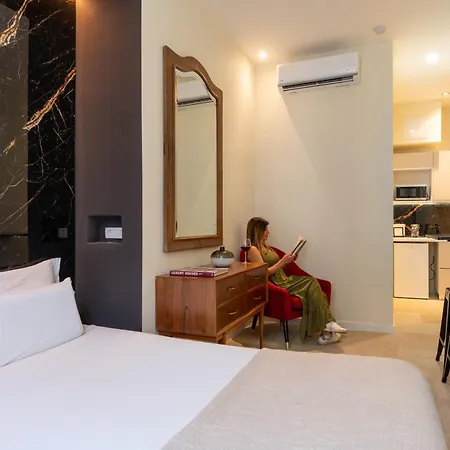 Lisbon Studios 3*