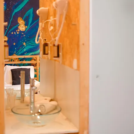 Lisbon Studios Gæstehus
