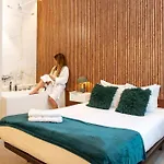 Guest house Lisbon Studios 3*